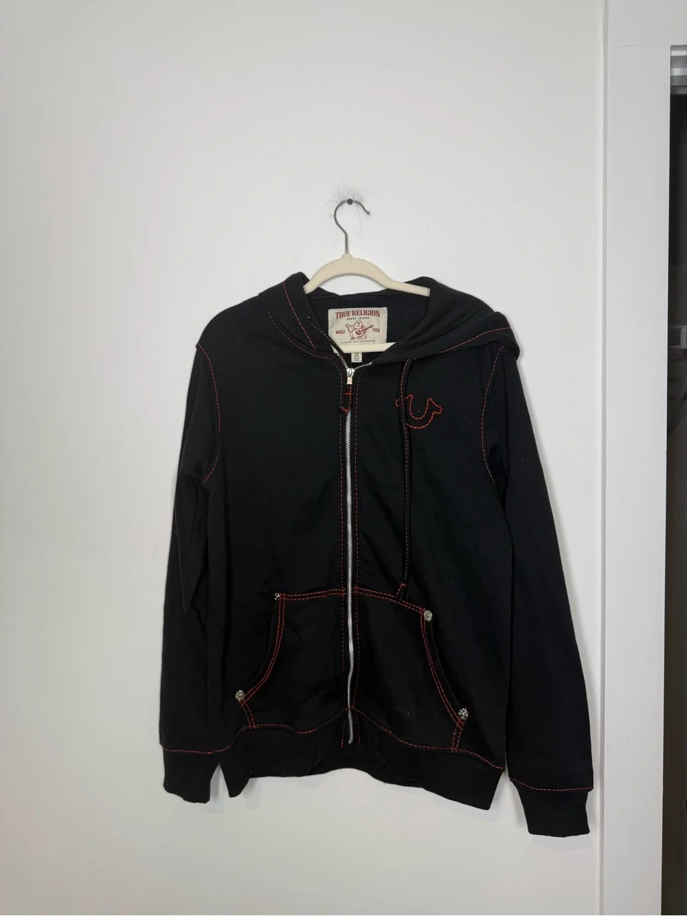 True Religion Big T Zip Up Hoodie Black Red Stitch World Tour Men’s M NWT